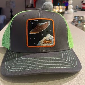 Alien labs hat trucker
